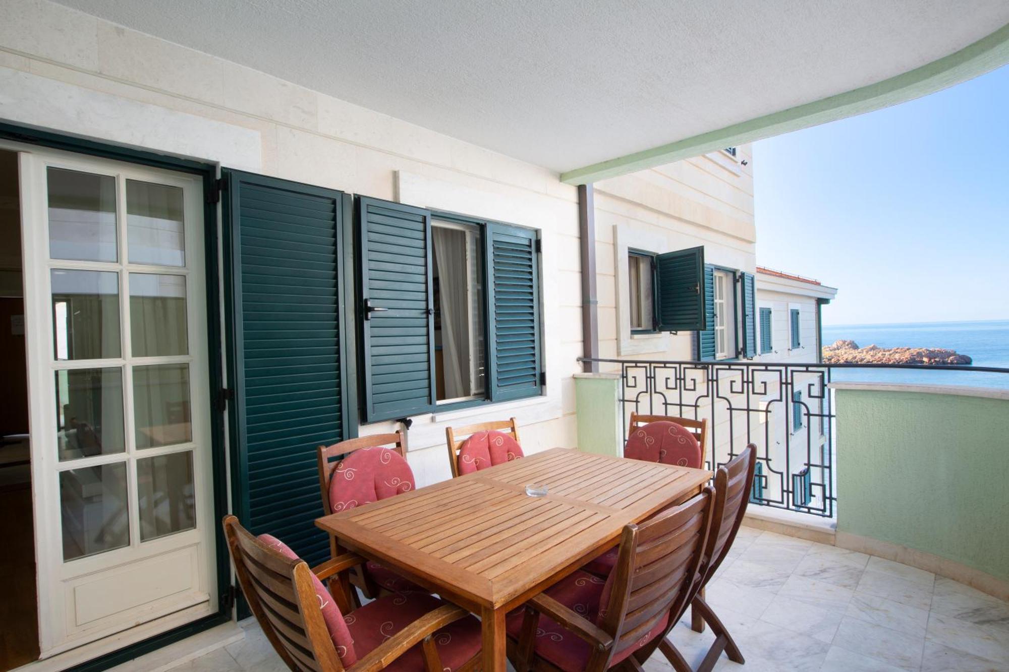Montesan Luxury Apartment Beach Front Sveti Stefan Zewnętrze zdjęcie