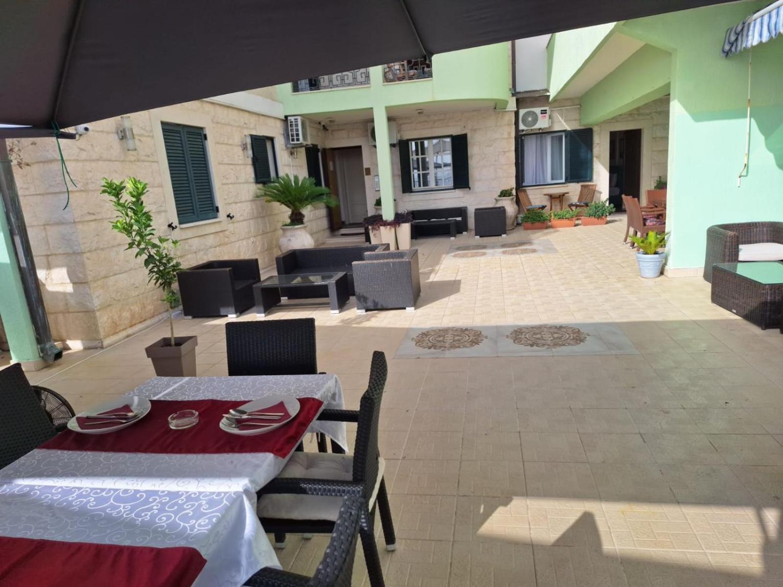 Montesan Luxury Apartment Beach Front Sveti Stefan Zewnętrze zdjęcie