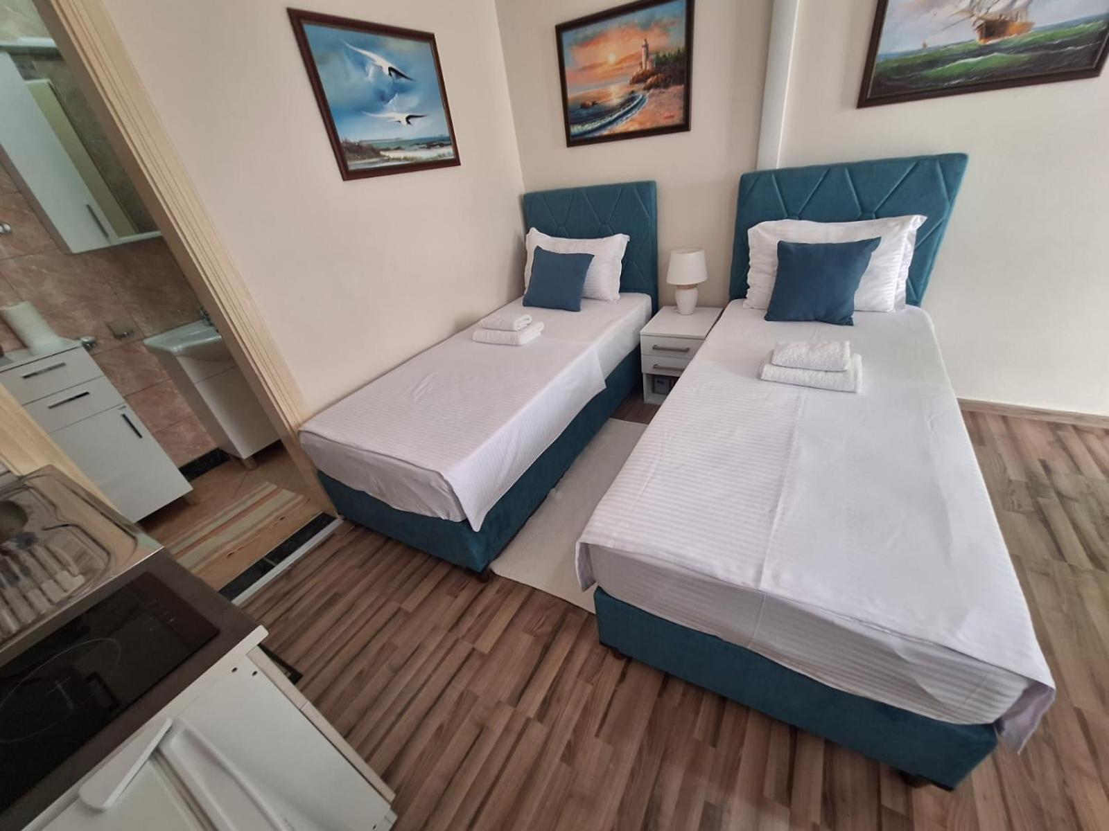Montesan Luxury Apartment Beach Front Sveti Stefan Zewnętrze zdjęcie