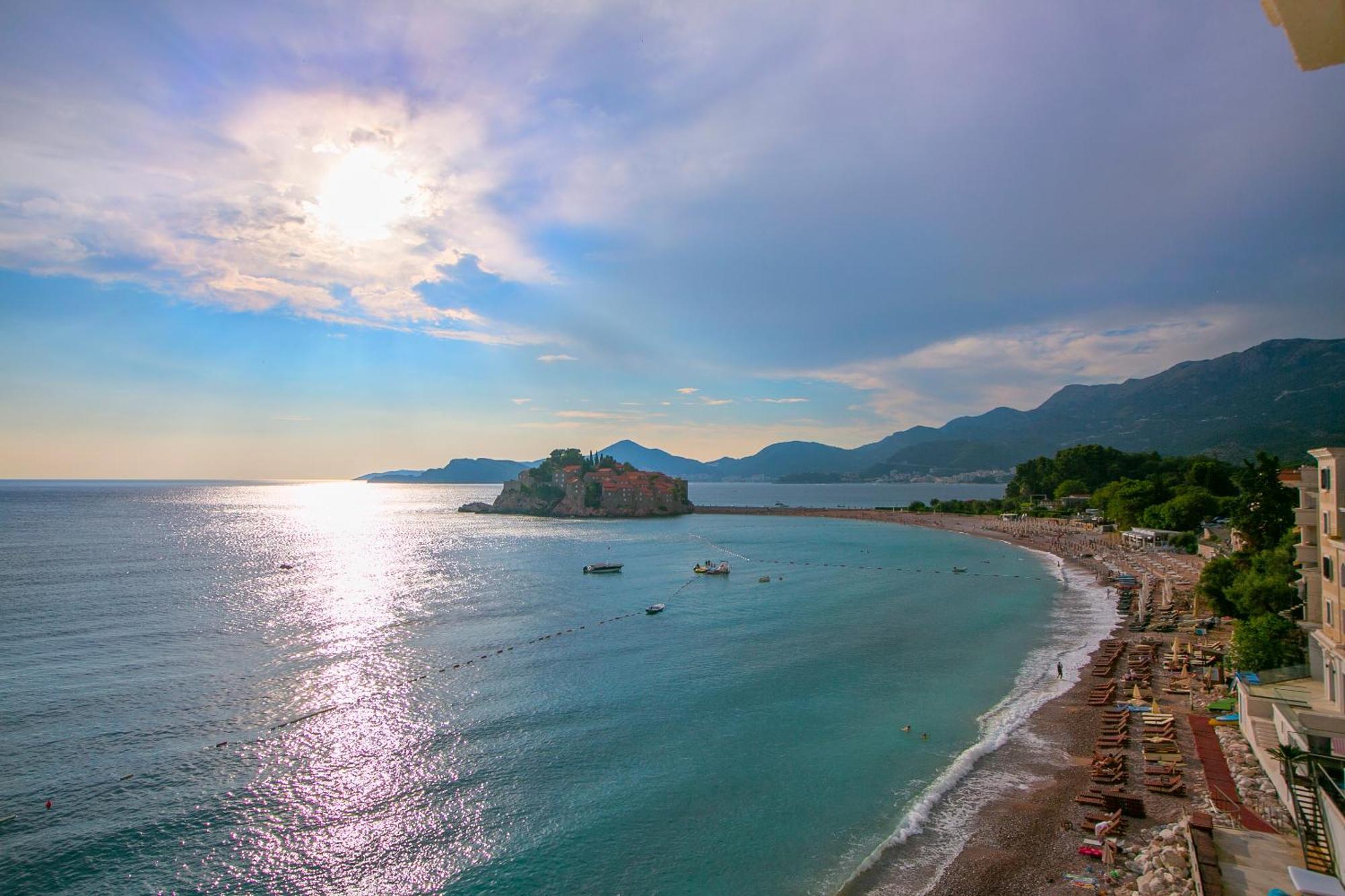 Montesan Luxury Apartment Beach Front Sveti Stefan Zewnętrze zdjęcie