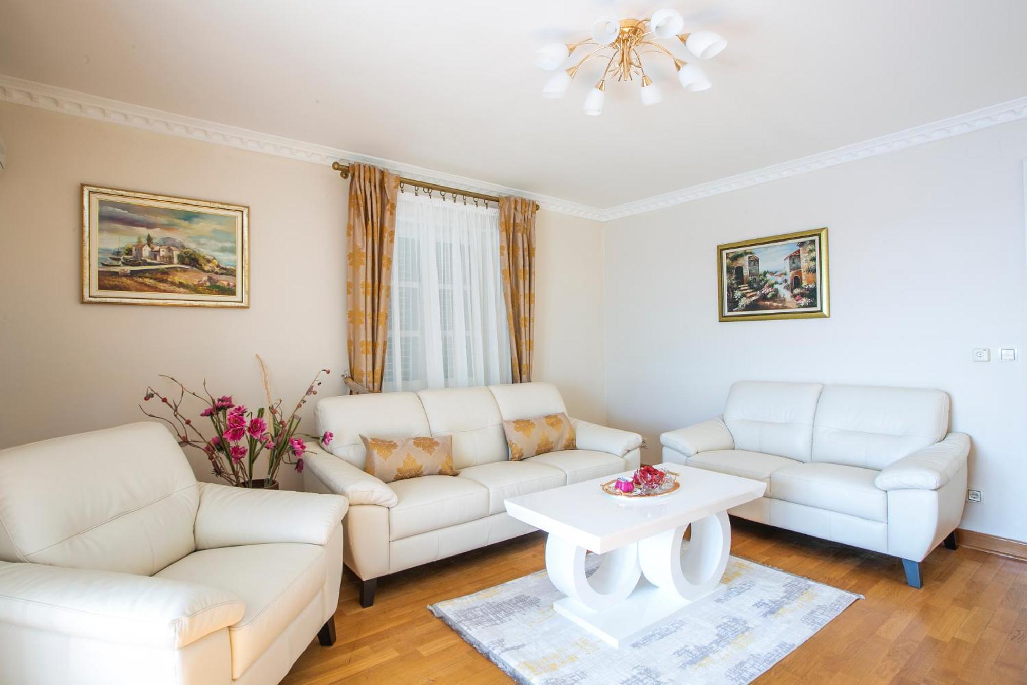 Montesan Luxury Apartment Beach Front Sveti Stefan Zewnętrze zdjęcie
